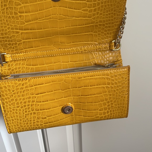 WOC. Sam Edelman, used a couple of times. Perfect for summer! Removable chain. - Picture 3 of 6